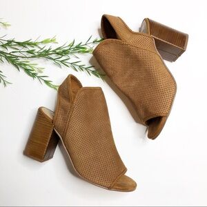 Steve Madden- NEW Cognac Suede Maxine Booties size 8.5